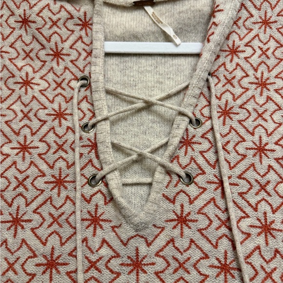 Free People Beige and Rust Patterned Women's Sweater - Picture 4 of 4